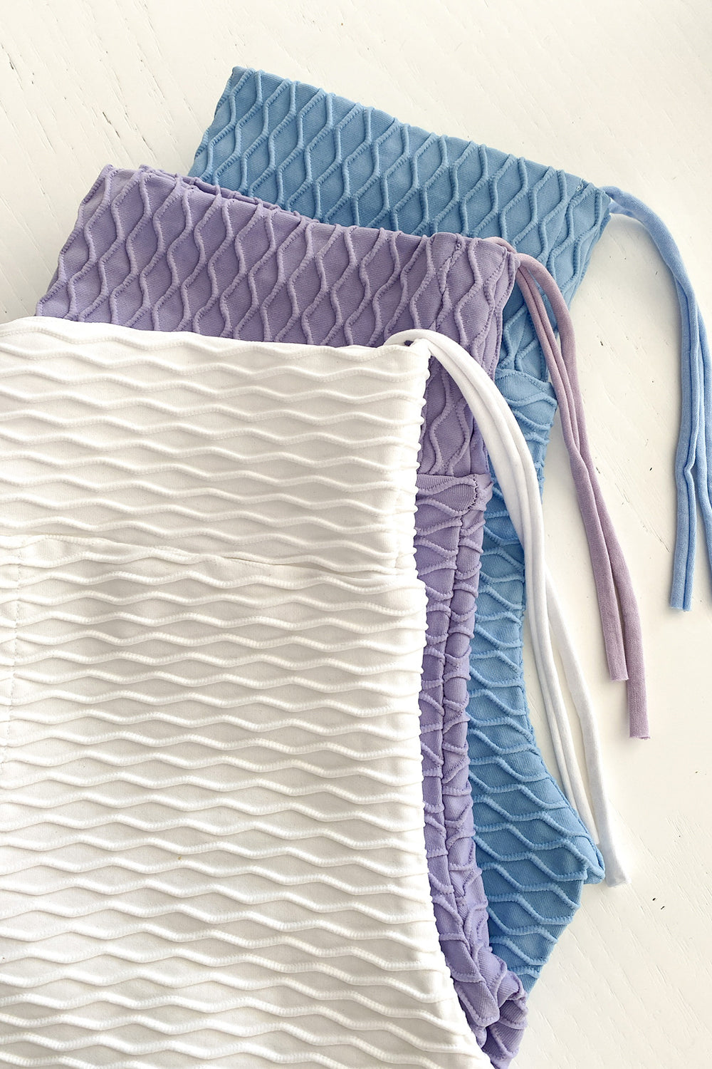 🔥 OFERTA LIMITADA – LEGGINS PUSH-UP BROCADO CORTO